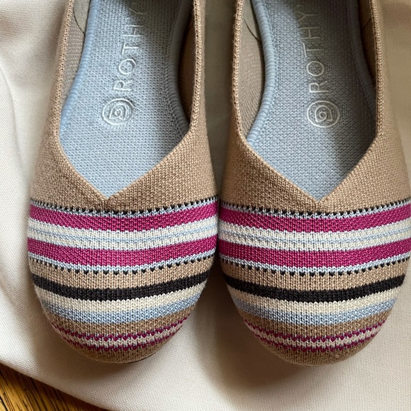 Like New Rothy’s The Merino Flat 6.5 - Picture 5 of 8